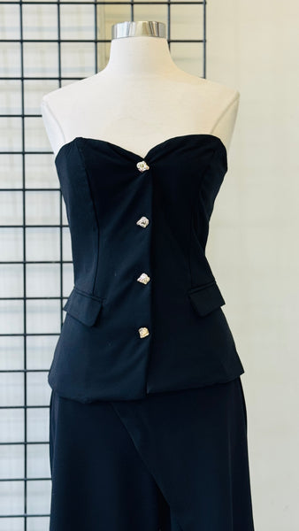 Blusa negra strapless