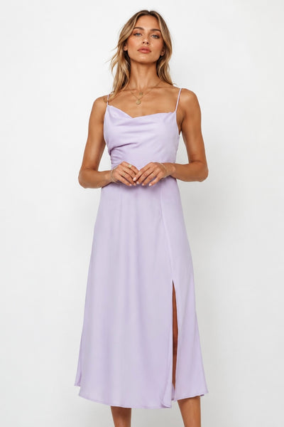 Vestido lavanda a media pierna