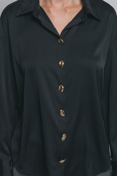 Blusa negra botones