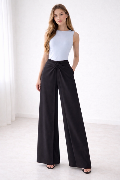 Pantalón negro nudo