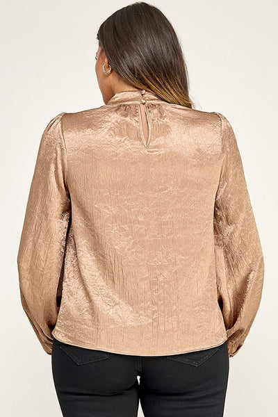 Blusa beige cuello