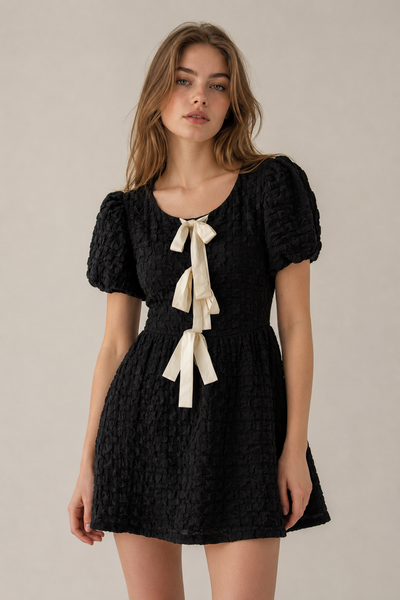 VESTIDO NEGRO CUADRITOS
