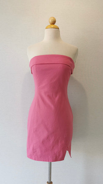 VESTIDO ROSA ESTRAPLE LINO