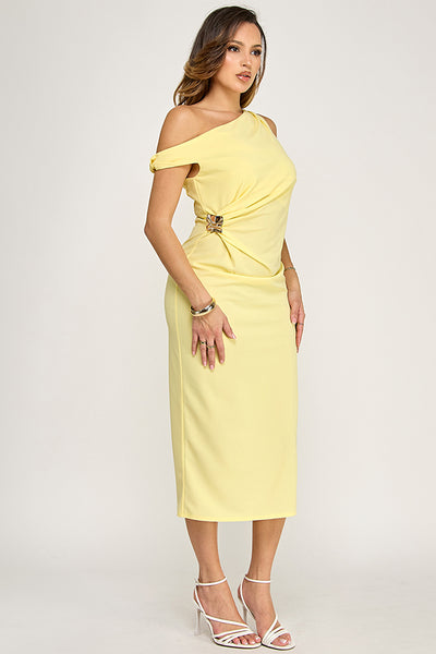 Vestido amarillo a media pierna