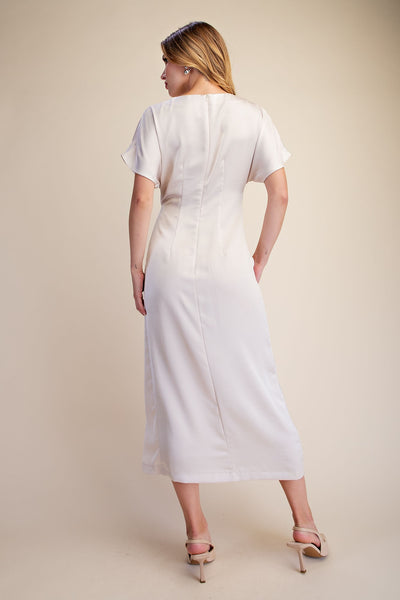 Vestido beige a media pierna