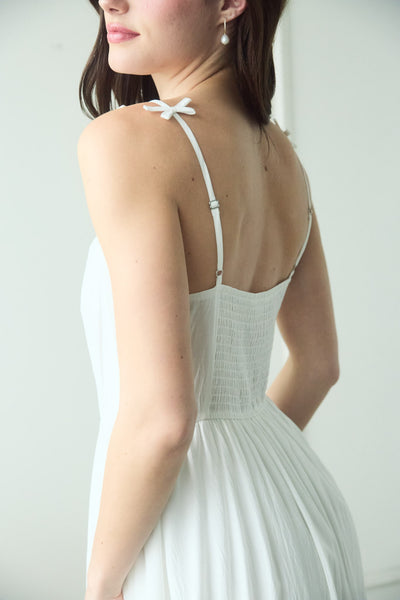 Vestido blanco a media pierna