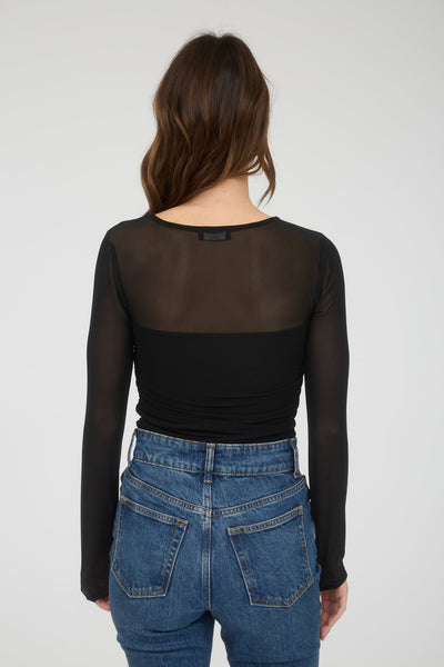 Blusa negra trasparente