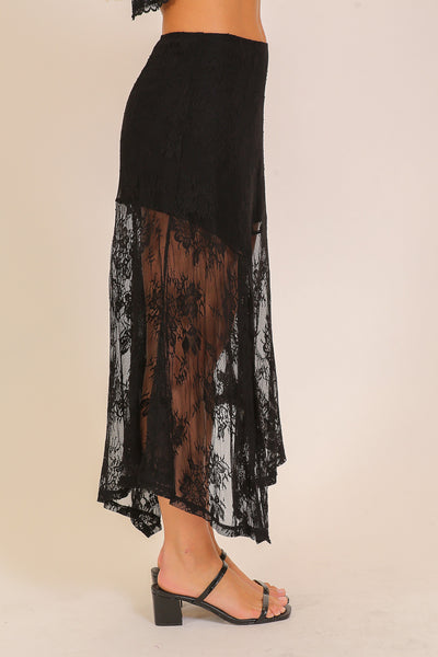 Falda negra encaje a media pierna