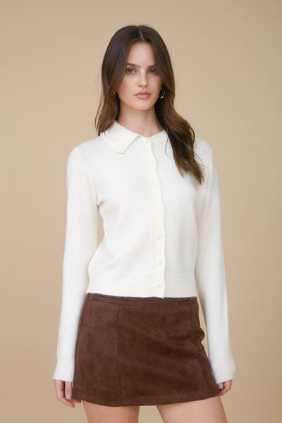 Suéter beige botones