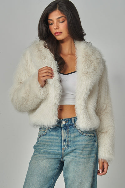 Chamarra peluche beige