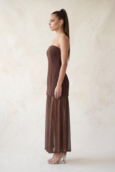 Vestido café largo