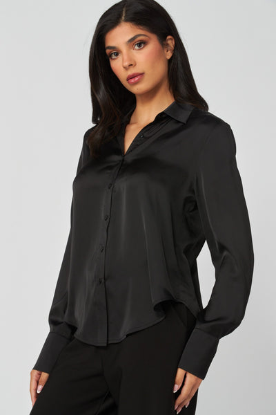 Blusa negra satín