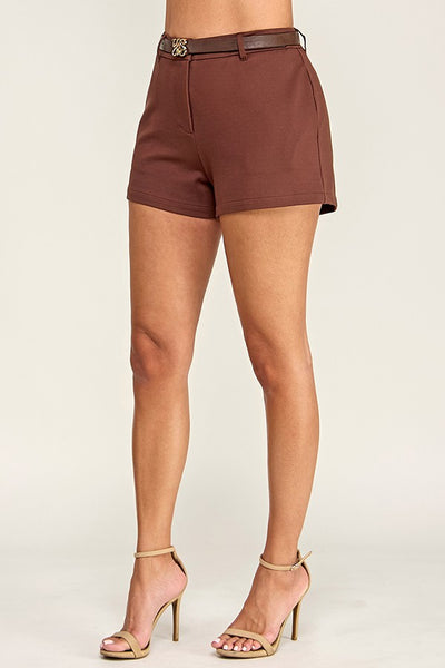 Shorts café cinto