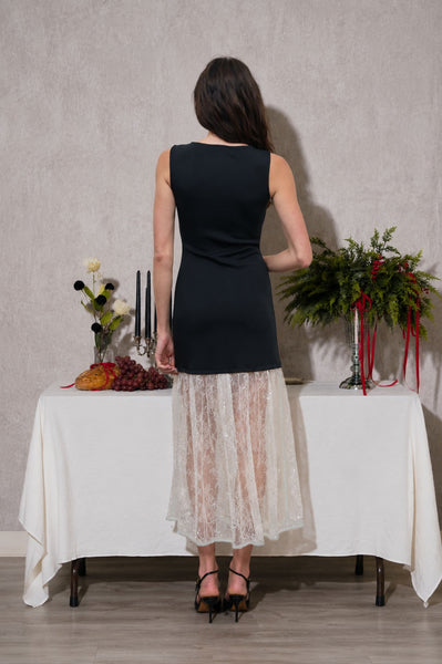 Vestido negro encaje
