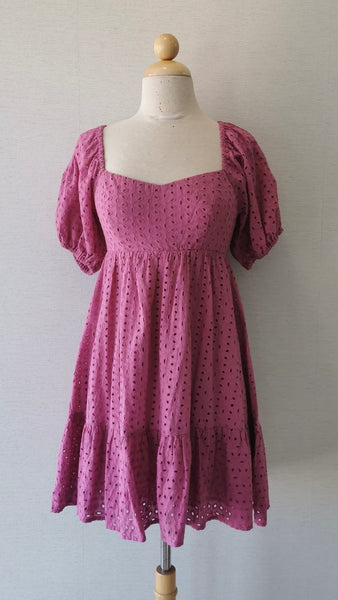 VESTIDO MORADO TELA BORDADA