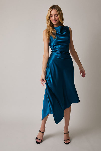 Vestido azul a media pierna