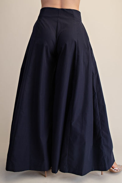 Pantalón azul suelto
