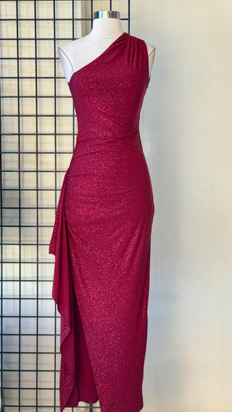 Vestido vino un hombro brillos largo