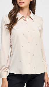 Blusa beige botones camisola