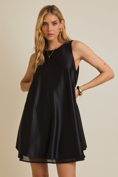 Vestido negro suelto