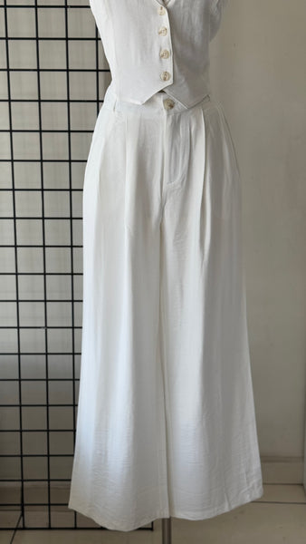 Pantalon blanco suelto