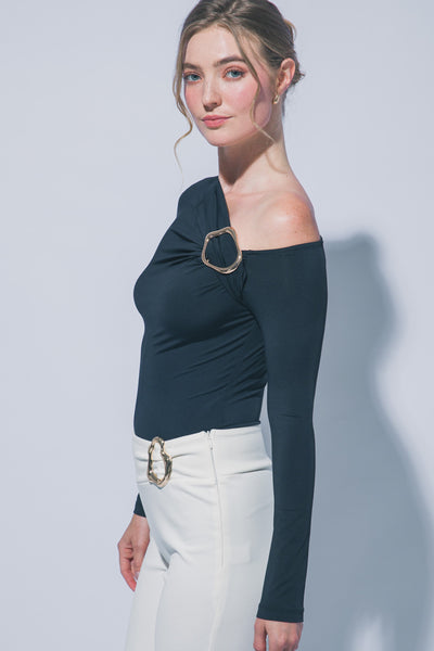 Bodysuit negra hombro