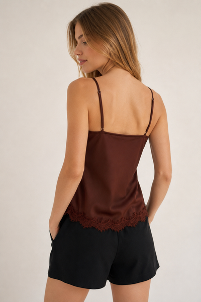 Blusa café  tirante encaje