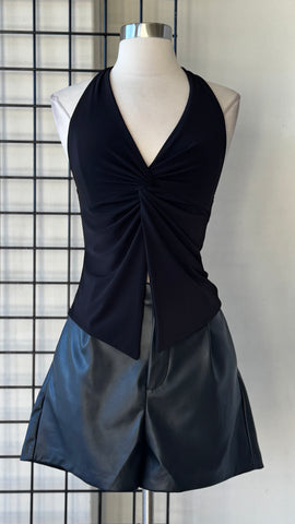 Blusa negra cruz halter