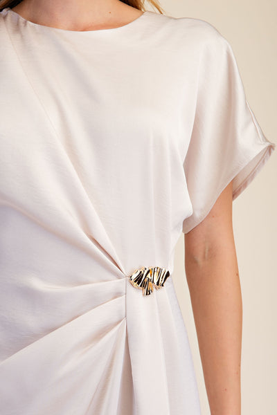 Vestido beige a media pierna