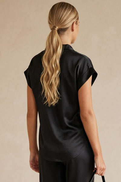 Blusa negra satín
