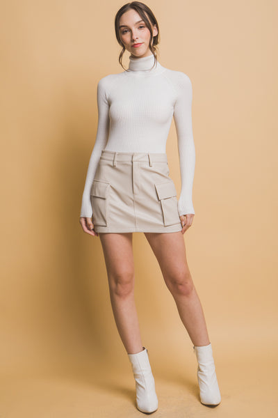 Shorts beige piel