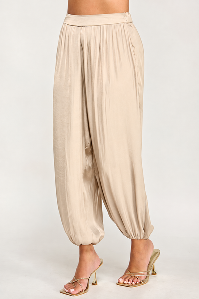 Pantalón beige globo