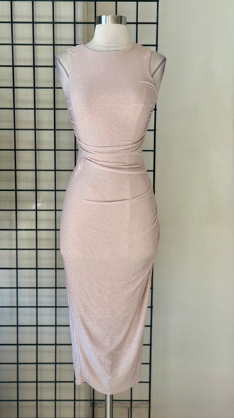 Vestido nude brillos a media pierna