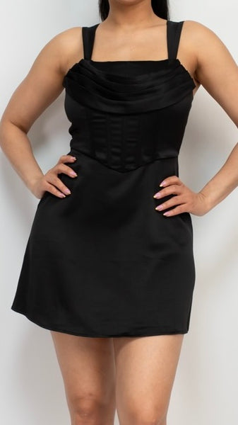 Vestido negro corst