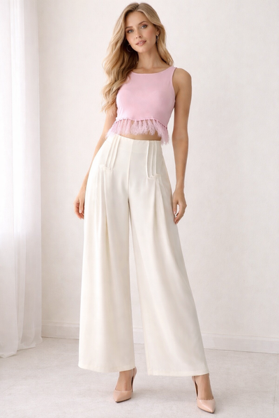 Pantalón beige cuadrado
