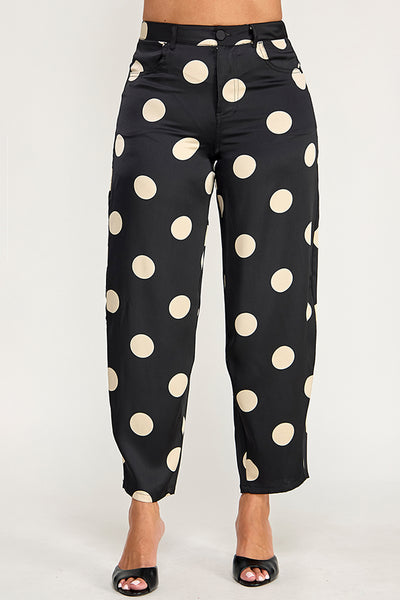 Pantalón negro lunares