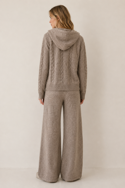 Conjunto beige tejido