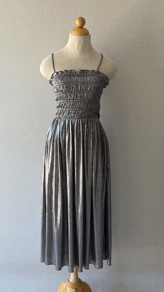 VESTIDO PLATA A MEDIA PIERNA
