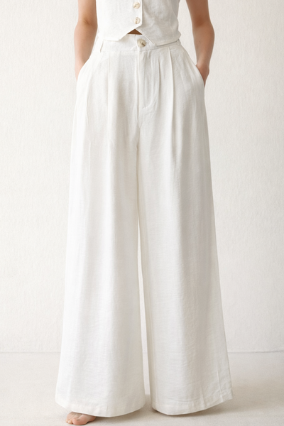 Pantalón blanco suelto