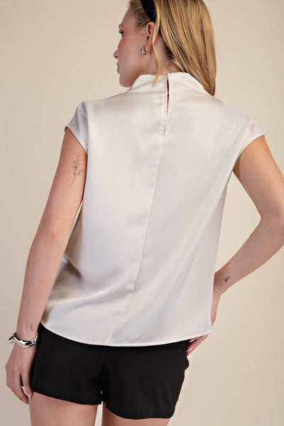 Blusa beige cuello
