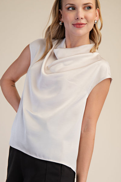 Blusa beige cuello