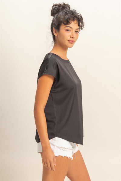 Blusa negra manga satín