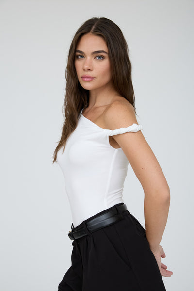 Bodysuit blanca hombro
