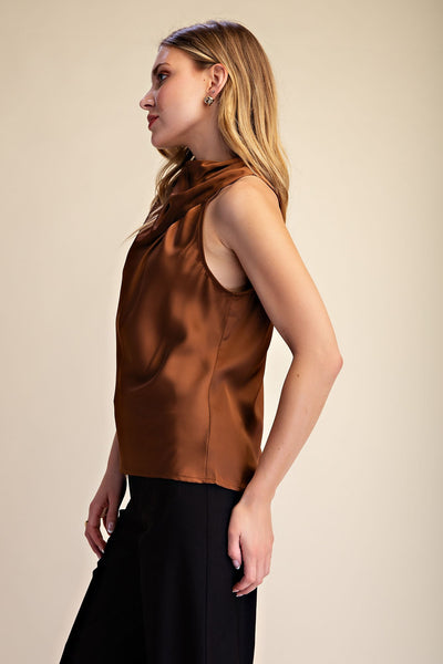 Blusa café halter