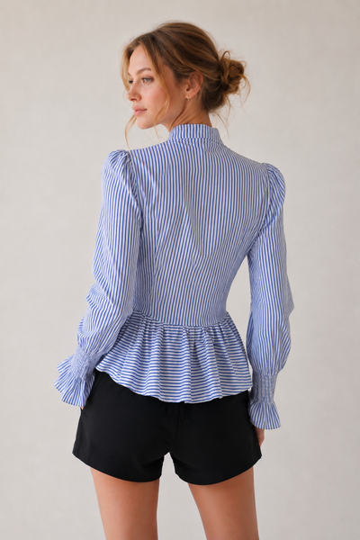 Blusa azul napoleón