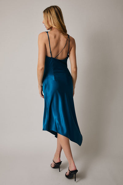 Vestido azul a media pierna