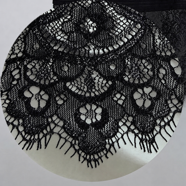 Blusa negra encaje