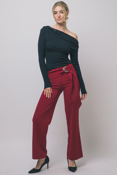 Blusa negra hombro