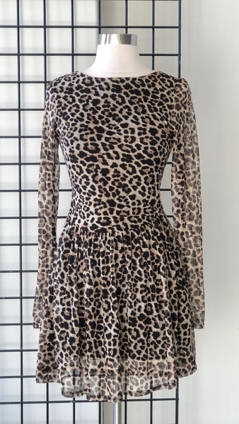 Vestido animal print volado