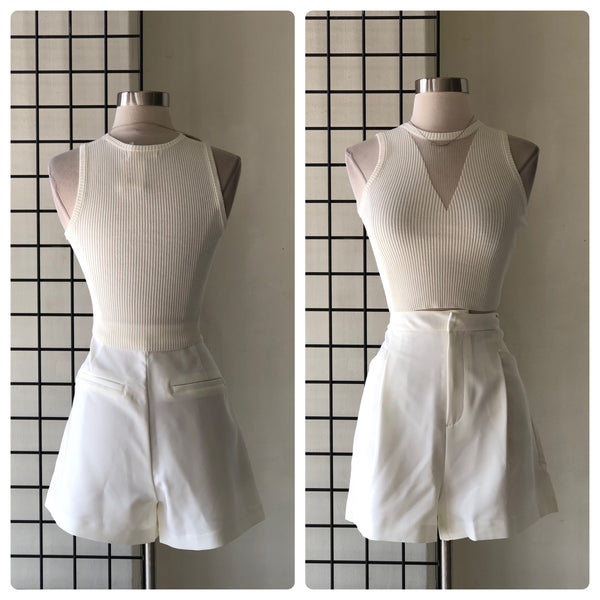 Crop top blanco escote